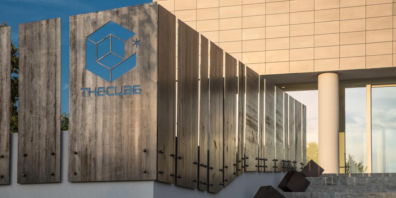 Hotel The Cube Fidenza Exterior photo